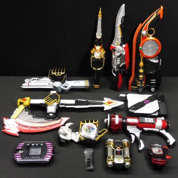 買取実績有 仮面ライダー 武器色々 ウィザード ディケイド 555 他 仮面ライダー買い取り 買取コレクター