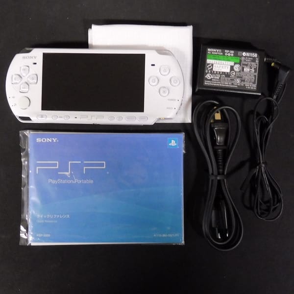 PSP 3000 本体 パールホワイト & ソフト各種 まとめて_2
