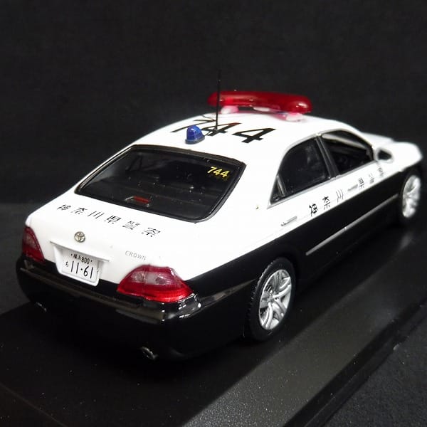 レイズ 1/43 クラウン 神奈川県警察 APEC特別警戒車両_3