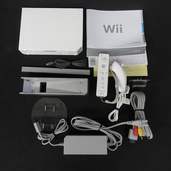Wii本体 Wii Fit Plus 他周辺機器 + ソフト 各種 マリオカート他_2