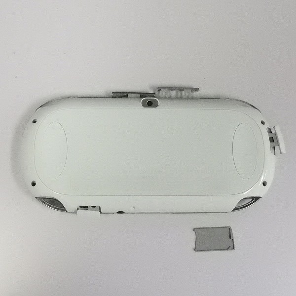 ソニー PS Vita PCH-1100 クリスタルホワイト_3