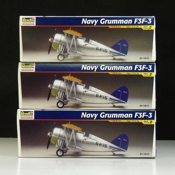 レベル モノグラム 1/32 グラマン F3F-3 ×3 / Navy Grumman_2