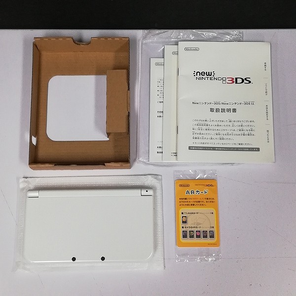new ニンテンドー 3DS LL メタリックホワイト_2