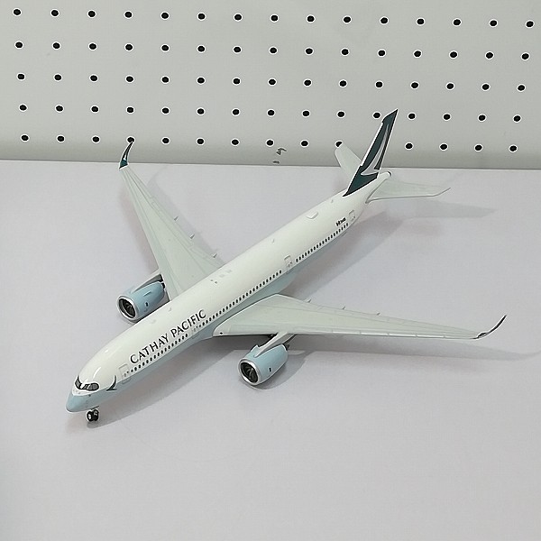 1/200 キャセイパシフィック航空 A350-900 B-LRB_3