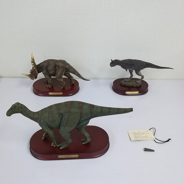 フェバリットコレクション ダイナソー デスクトップモデル カルノタウルス イグアノドン スティラコサウルス_2