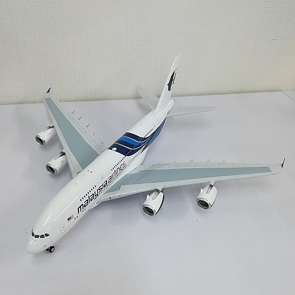 EAGLE 1/200 マレーシア航空 エアバスA380 9M-MNA_3