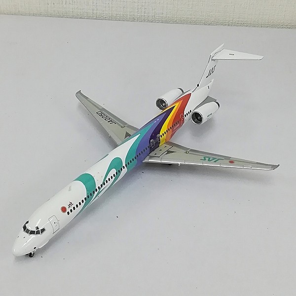 Jet-X 1/200 JAS マクドネル・ダグラス MD-90 JA005D_3