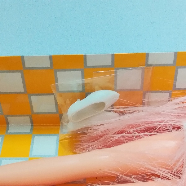 リカちゃんキャッスル キャッスルコレクション シオン ピンク髪 ストレート ロング_3