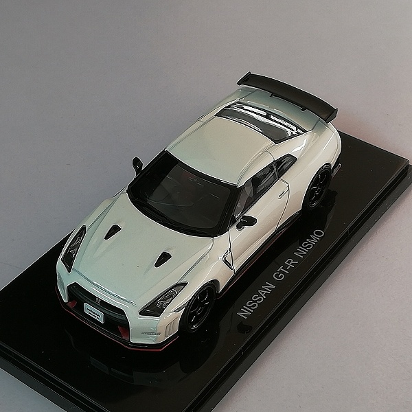 エブロ 1/43 日産 GT-R ニスモ ホワイト + モチュール オーテック GT-R GT500 2014_2