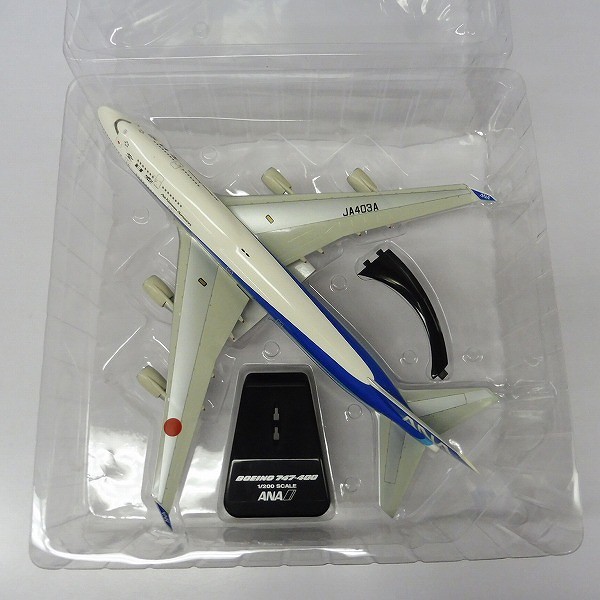 全日空商事 1/200 B747-400 JA403A 完成品モデル 1/200 B747-400 ANA JA403A [NH20403] 全日空商事/中古｜4961506204032