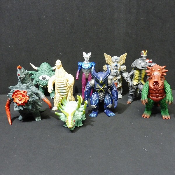 買取】バンダイ ウルトラヒーロー ウルトラ怪獣 スパークドールズ
