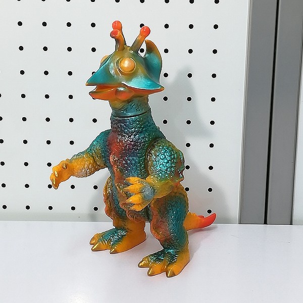 買取】復刻版 マルサン 宇宙大怪獣ギララ ギララ ソフビ 2種 | ソフビ | 実績価格【買取コレクター】