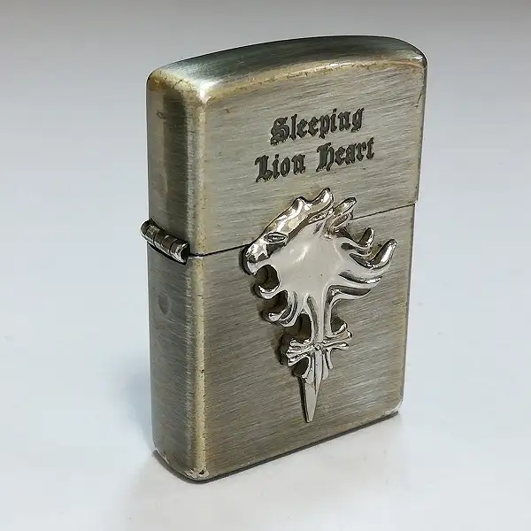 買取】FINAL FANTASY VIII ZIPPO LIMITED EDITION ガンブレード 台座