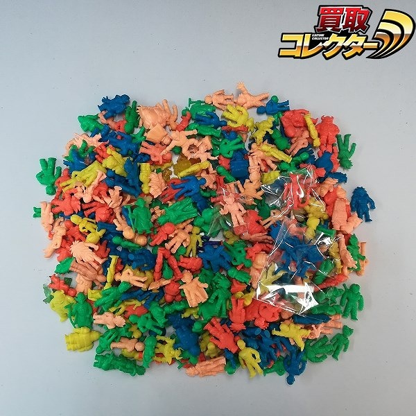 バンダイ ドラゴンボール 消しゴム フリーザ ネイル 桃白白 トランクス クリリン 孫悟空 ベジータ 他