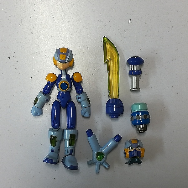 ロックマンエグゼ ロッキンアクション ブルース＆フォルテ 中古 BANDAI ロックマンエグゼ ロッキンアクション ブルース フォルテ 可動