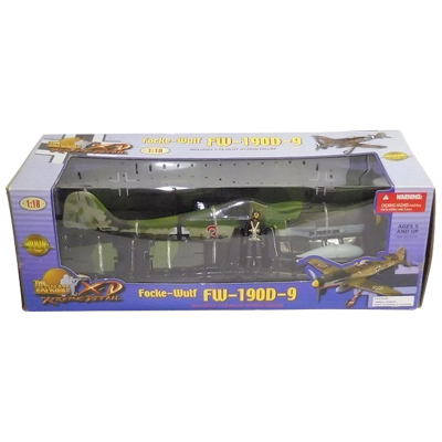 FW-190D-9 フォッケウルフ THE ULTIMATE SOLDIER XD 1/18