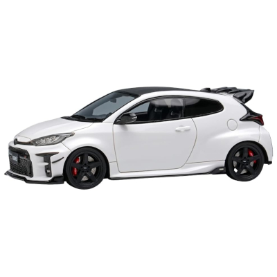 トムス GR ヤリス 2021 スーパーホワイト2 アイドロン メイクアップ 1/43